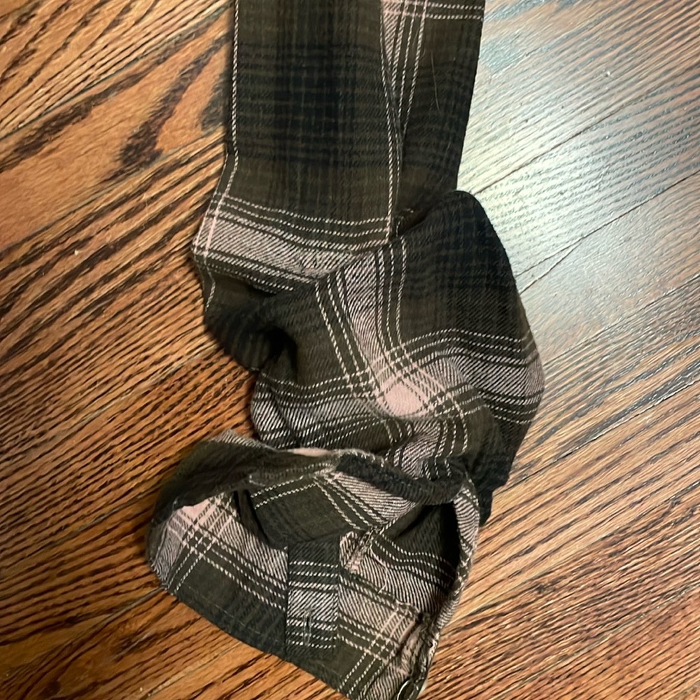 NWOT Passport women’s light flannel long sleeve button down top size M. - Picture 7 of 10